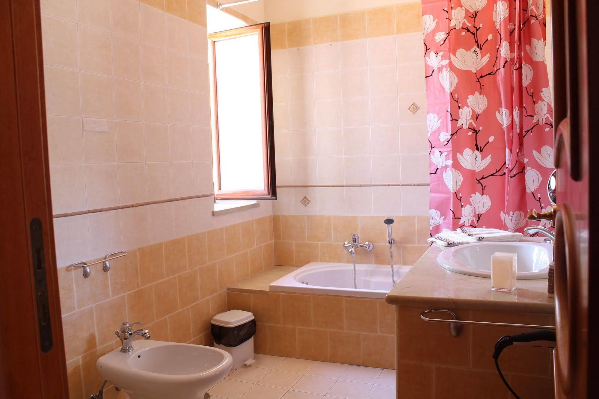 B&B Vesuvio Smiling Ercolano Exterior foto